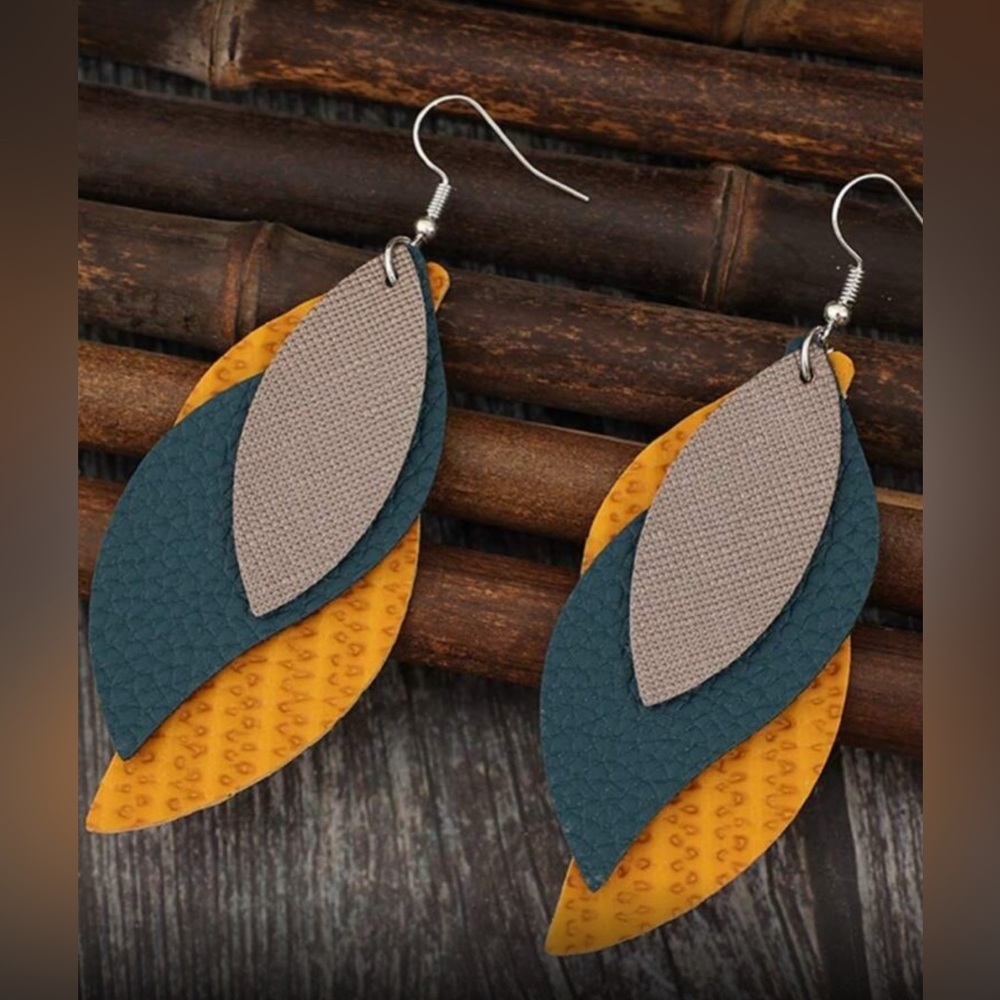 ✨NEW Elegant Multicolor Leaf Drop Earrings - Picture 4 of 5